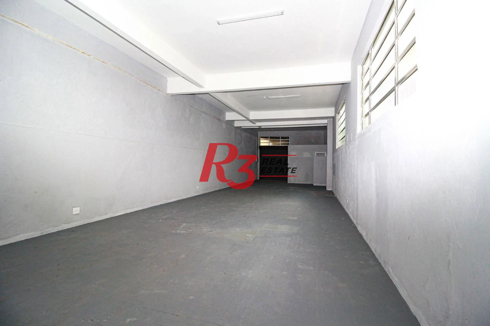 Loja, 570 m² - venda por R$ 3.000.000,00 ou aluguel por R$ 26.060,00/mês - Encruzilhada - Santos/SP