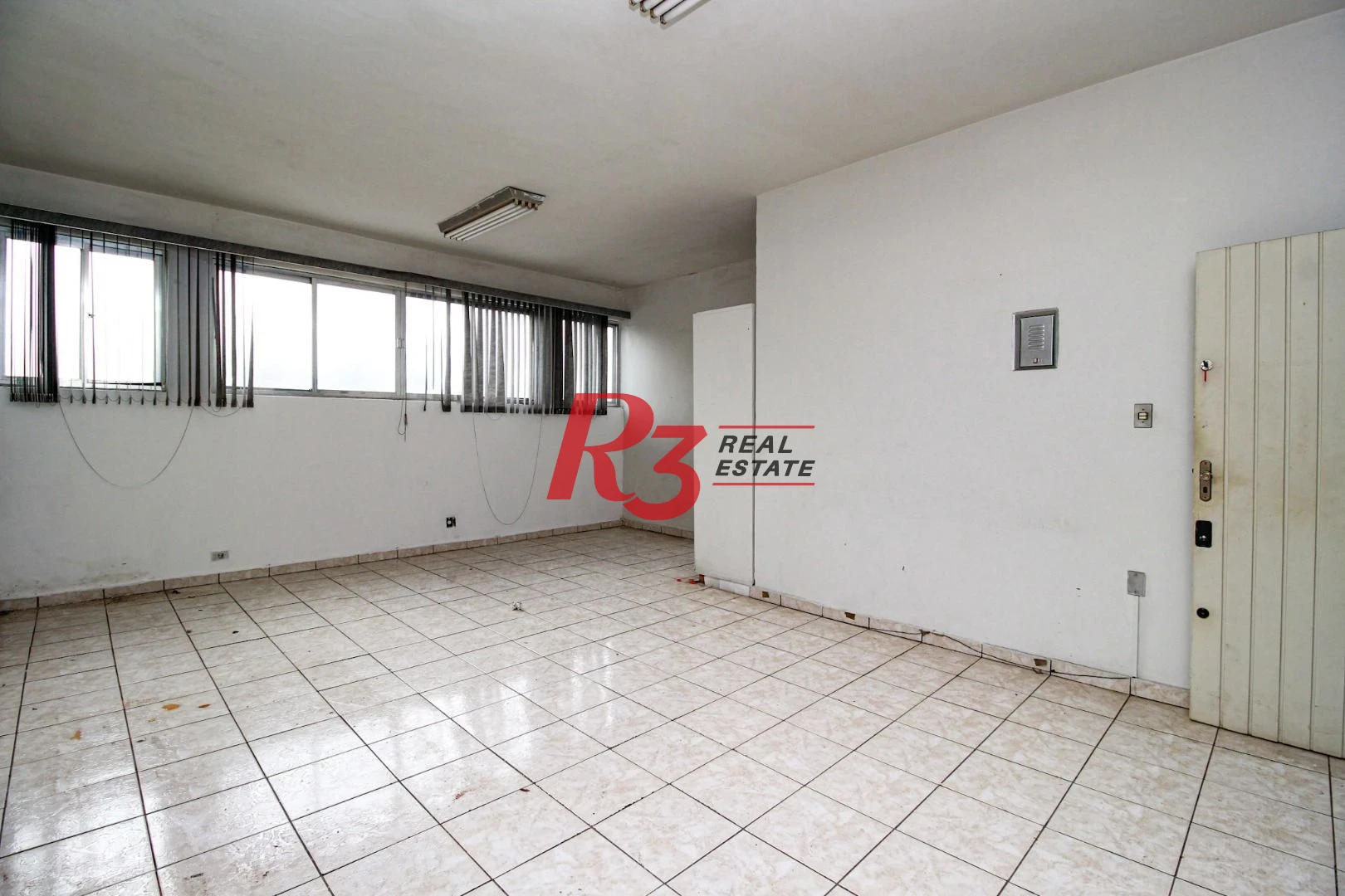 Loja, 570 m² - venda por R$ 3.000.000,00 ou aluguel por R$ 26.060,00/mês - Encruzilhada - Santos/SP