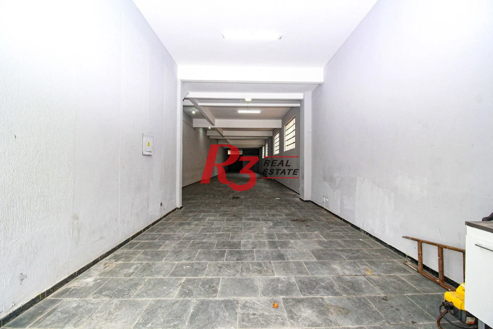 Loja, 570 m² - venda por R$ 3.000.000,00 ou aluguel por R$ 26.060,00/mês - Encruzilhada - Santos/SP