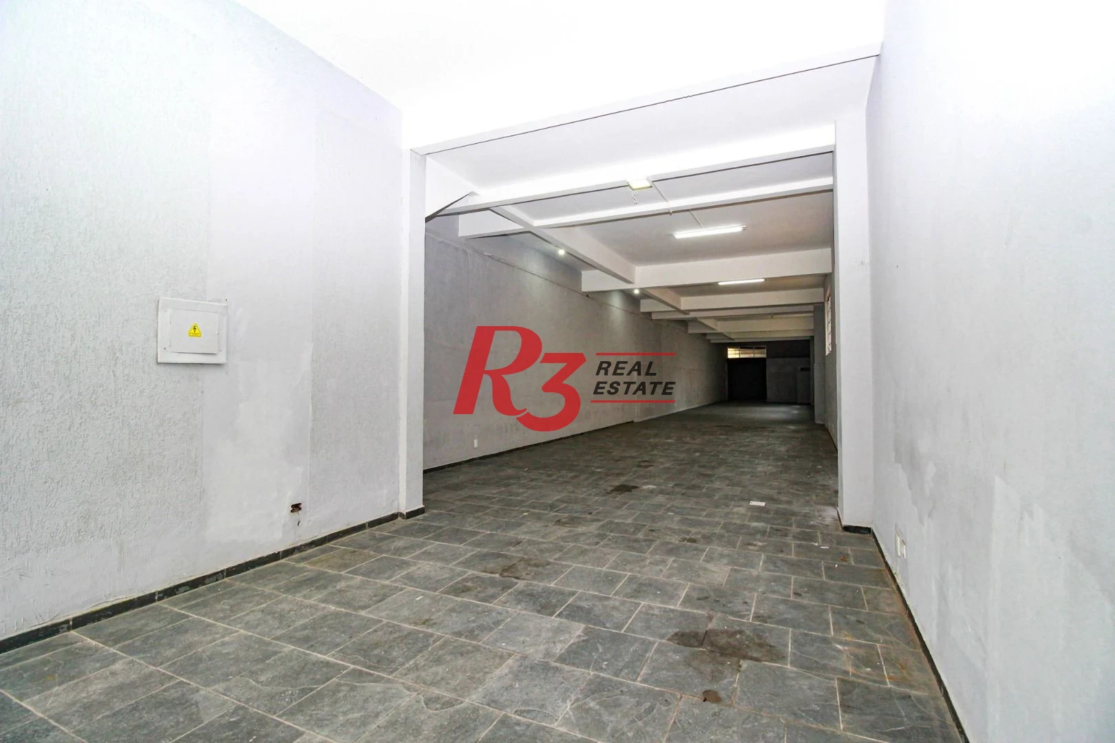 Loja, 570 m² - venda por R$ 3.000.000,00 ou aluguel por R$ 26.060,00/mês - Encruzilhada - Santos/SP