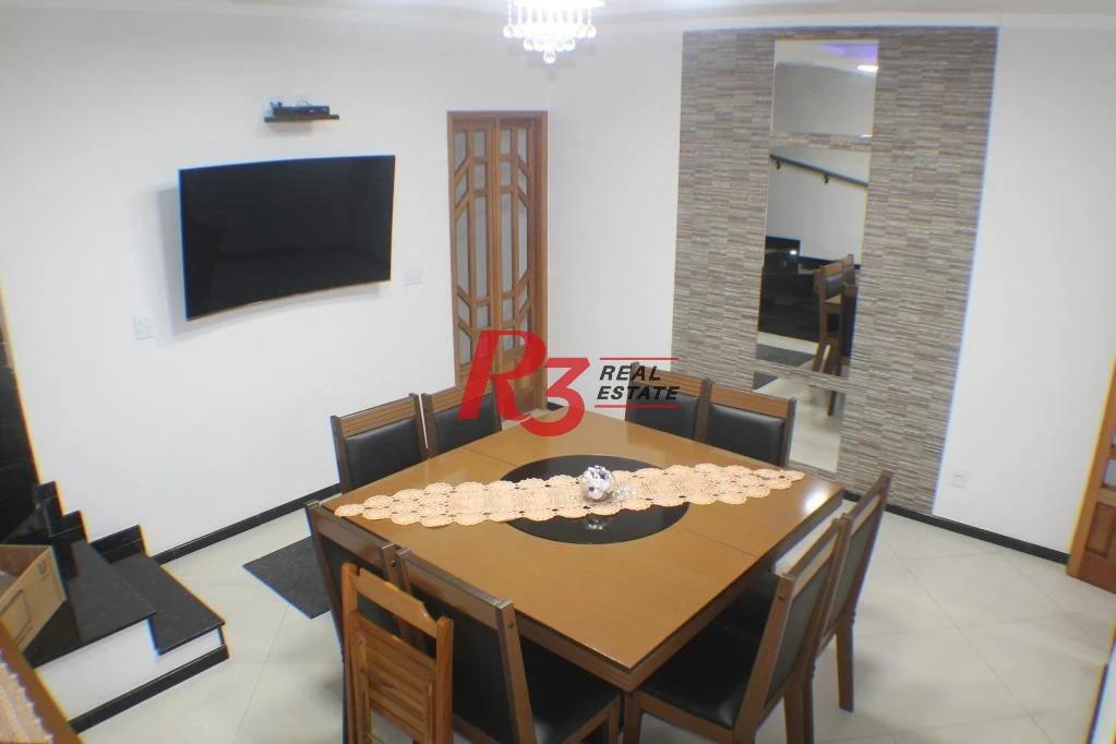Sobrado com 3 dormitórios à venda, 300 m² por R$ 1.920.000,00 - Boqueirão - Santos/SP