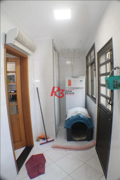 Sobrado com 3 dormitórios à venda, 300 m² por R$ 1.920.000,00 - Boqueirão - Santos/SP