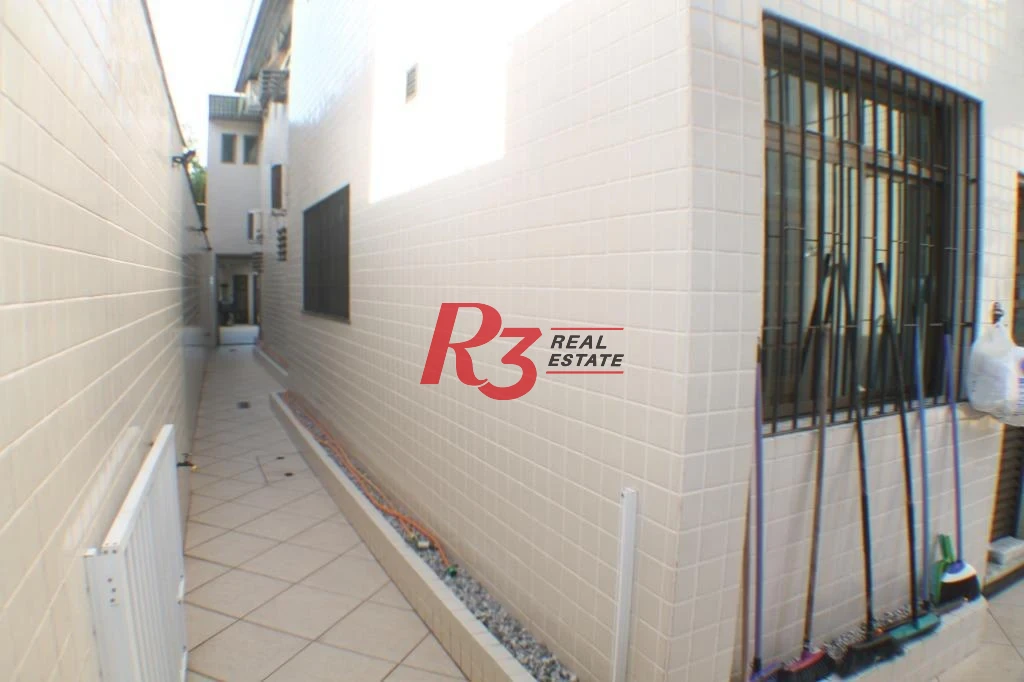 Sobrado com 3 dormitórios à venda, 300 m² por R$ 1.920.000,00 - Boqueirão - Santos/SP