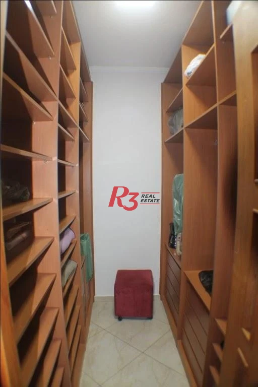 Sobrado com 3 dormitórios à venda, 300 m² por R$ 1.920.000,00 - Boqueirão - Santos/SP