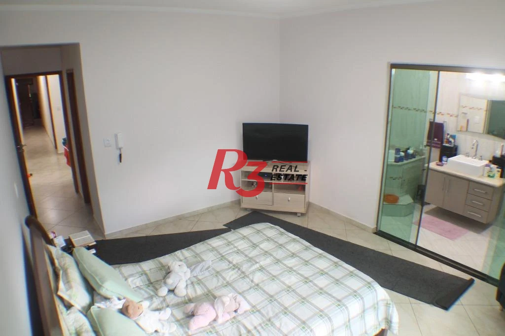 Sobrado com 3 dormitórios à venda, 300 m² por R$ 1.920.000,00 - Boqueirão - Santos/SP
