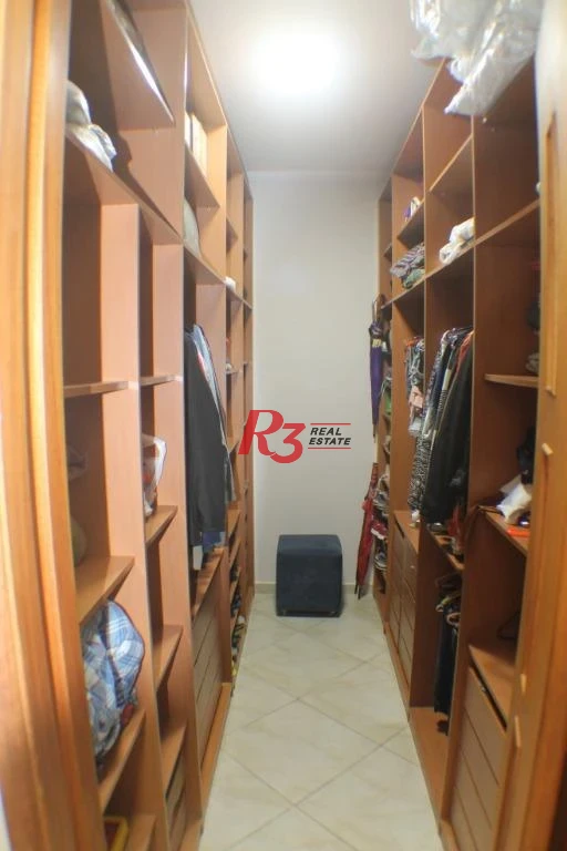 Sobrado com 3 dormitórios à venda, 300 m² por R$ 1.920.000,00 - Boqueirão - Santos/SP