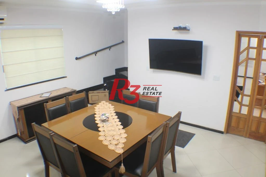 Sobrado com 3 dormitórios à venda, 300 m² por R$ 1.920.000,00 - Boqueirão - Santos/SP