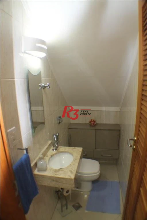 Sobrado com 3 dormitórios à venda, 300 m² por R$ 1.920.000,00 - Boqueirão - Santos/SP