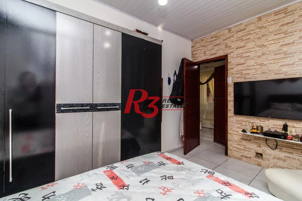 Casa com 2 dormitórios à venda, 180 m² por R$ 691.000,00 - Marapé - Santos/SP