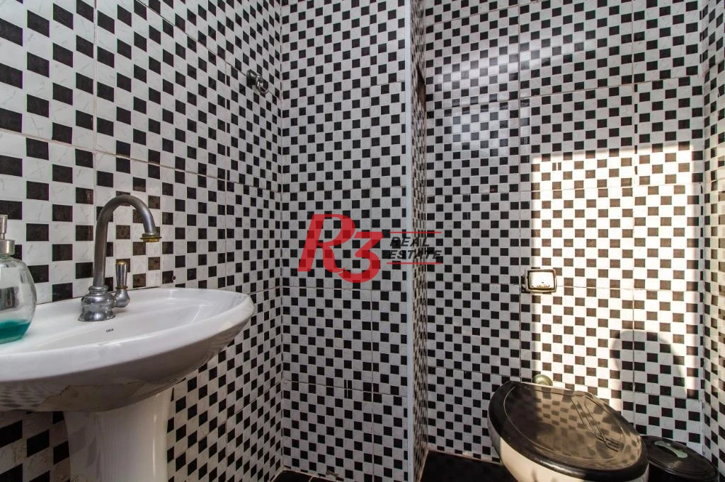 Casa com 2 dormitórios à venda, 180 m² por R$ 691.000,00 - Marapé - Santos/SP