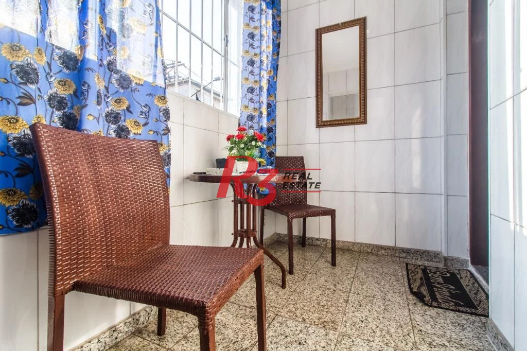 Casa com 2 dormitórios à venda, 180 m² por R$ 691.000,00 - Marapé - Santos/SP