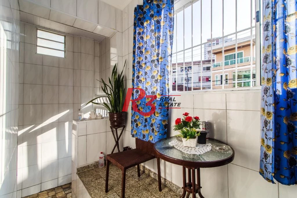 Casa com 2 dormitórios à venda, 180 m² por R$ 691.000,00 - Marapé - Santos/SP
