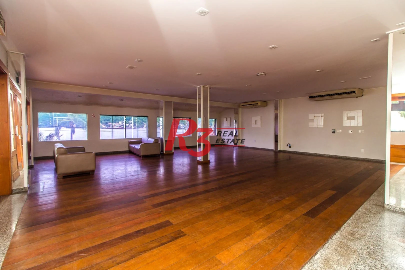 Sobrado à venda, 1183 m² por R$ 6.000.000,00 - Centro - São Vicente/SP