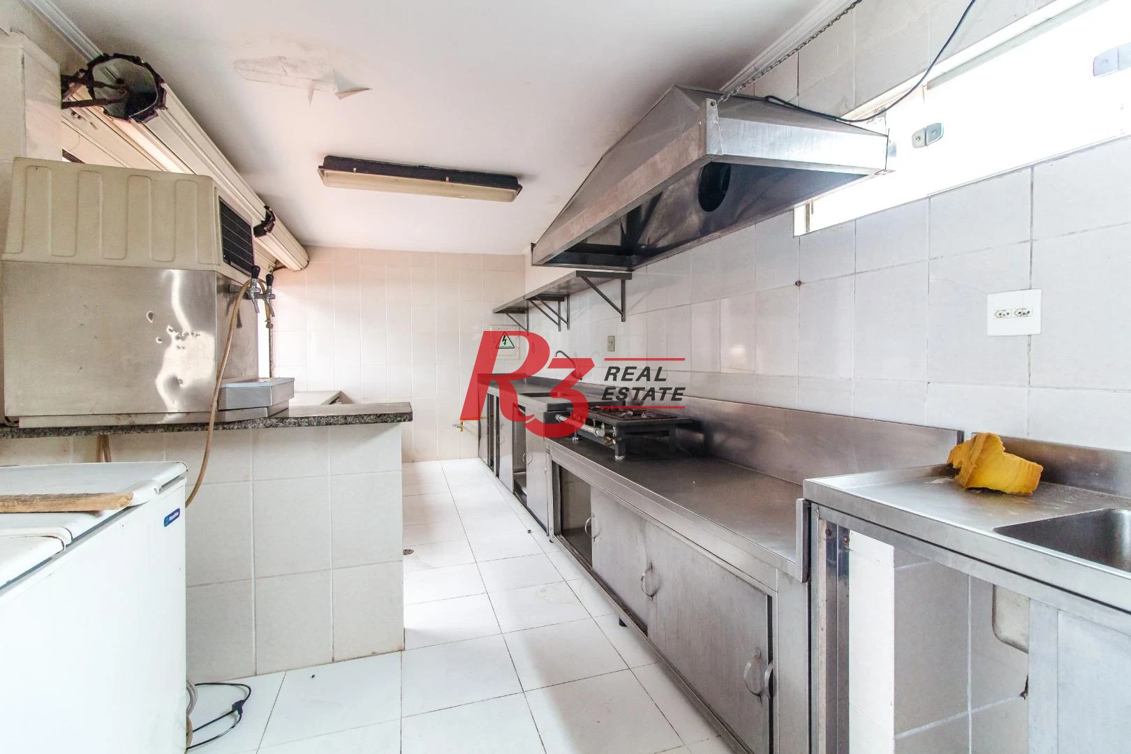 Sobrado à venda, 1183 m² por R$ 6.000.000,00 - Centro - São Vicente/SP