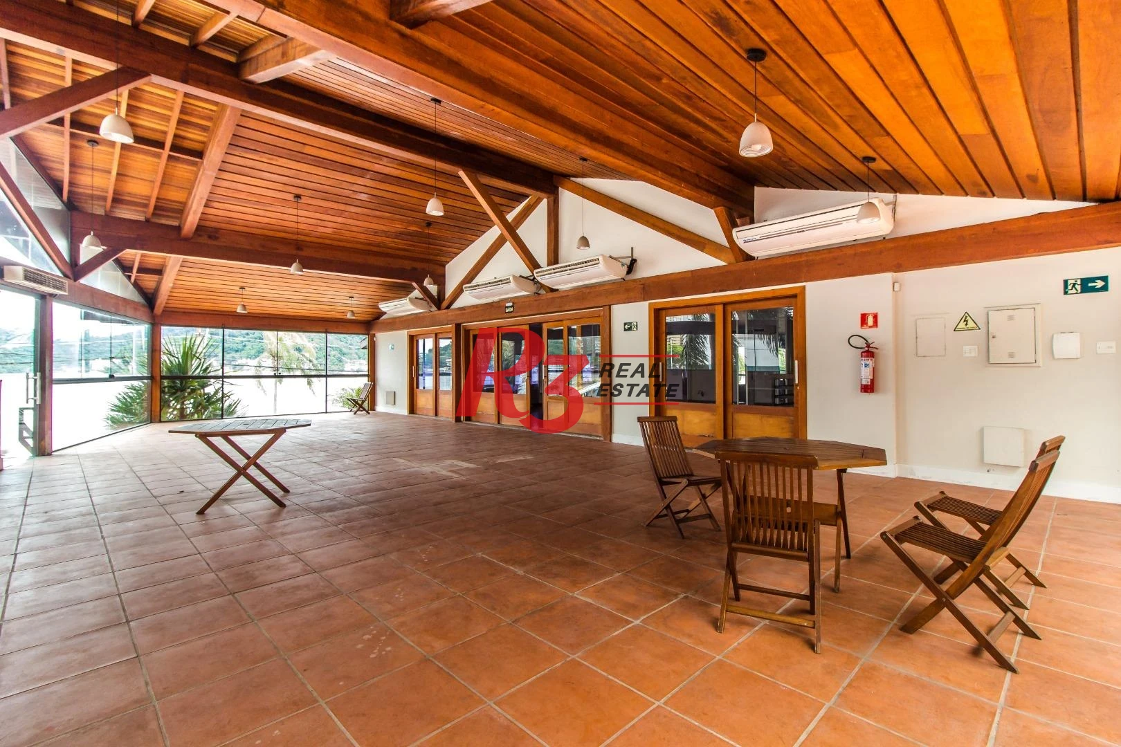Sobrado à venda, 1183 m² por R$ 6.000.000,00 - Centro - São Vicente/SP