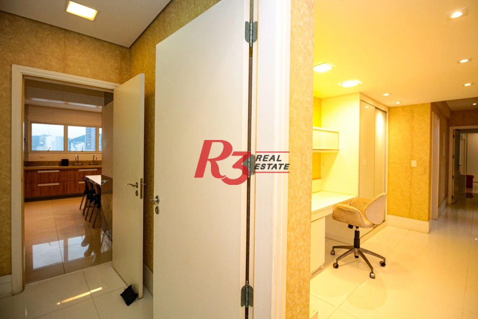 Apartamento com 4 dormitórios para alugar, 360 m² por R$ 40.000,00/mês - Gonzaga - Santos/SP