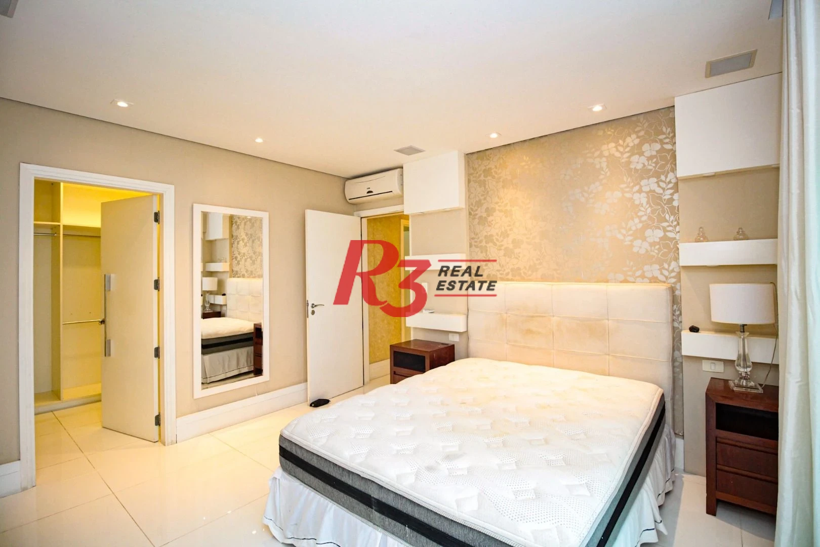 Apartamento com 4 dormitórios para alugar, 360 m² por R$ 40.000,00/mês - Gonzaga - Santos/SP