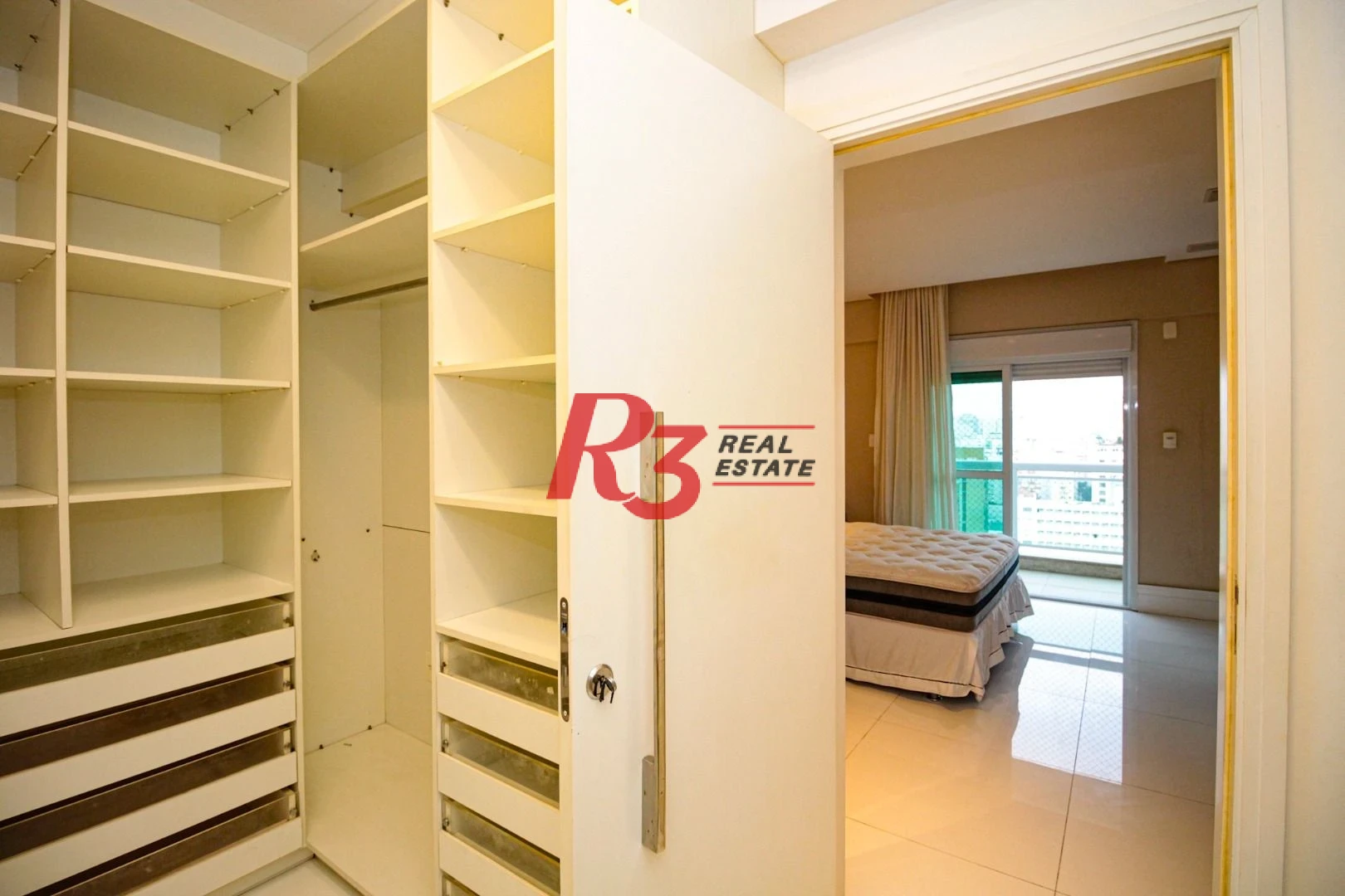 Apartamento com 4 dormitórios para alugar, 360 m² por R$ 40.000,00/mês - Gonzaga - Santos/SP