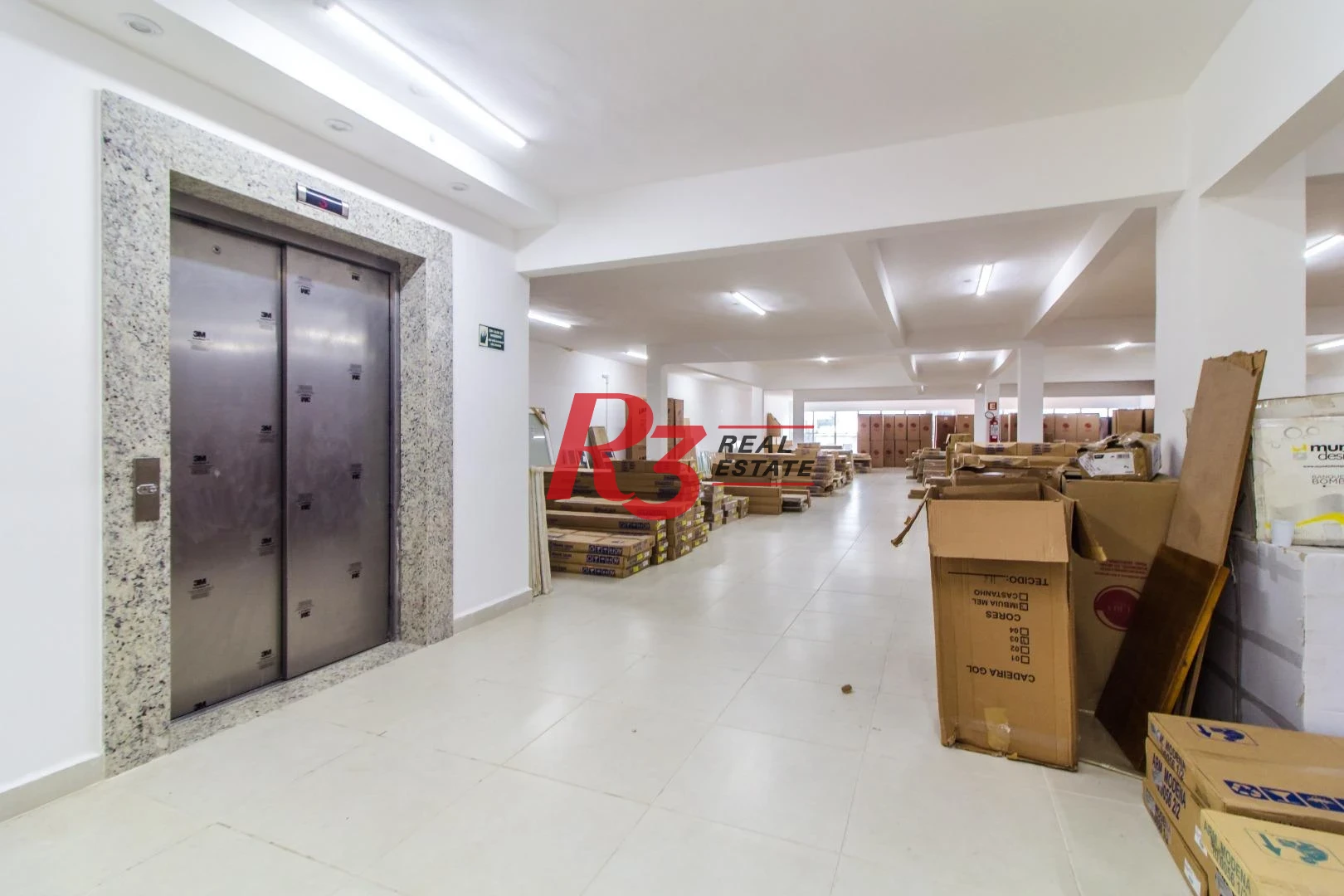 Prédio para alugar, 3000 m² - Centro - Santos/SP