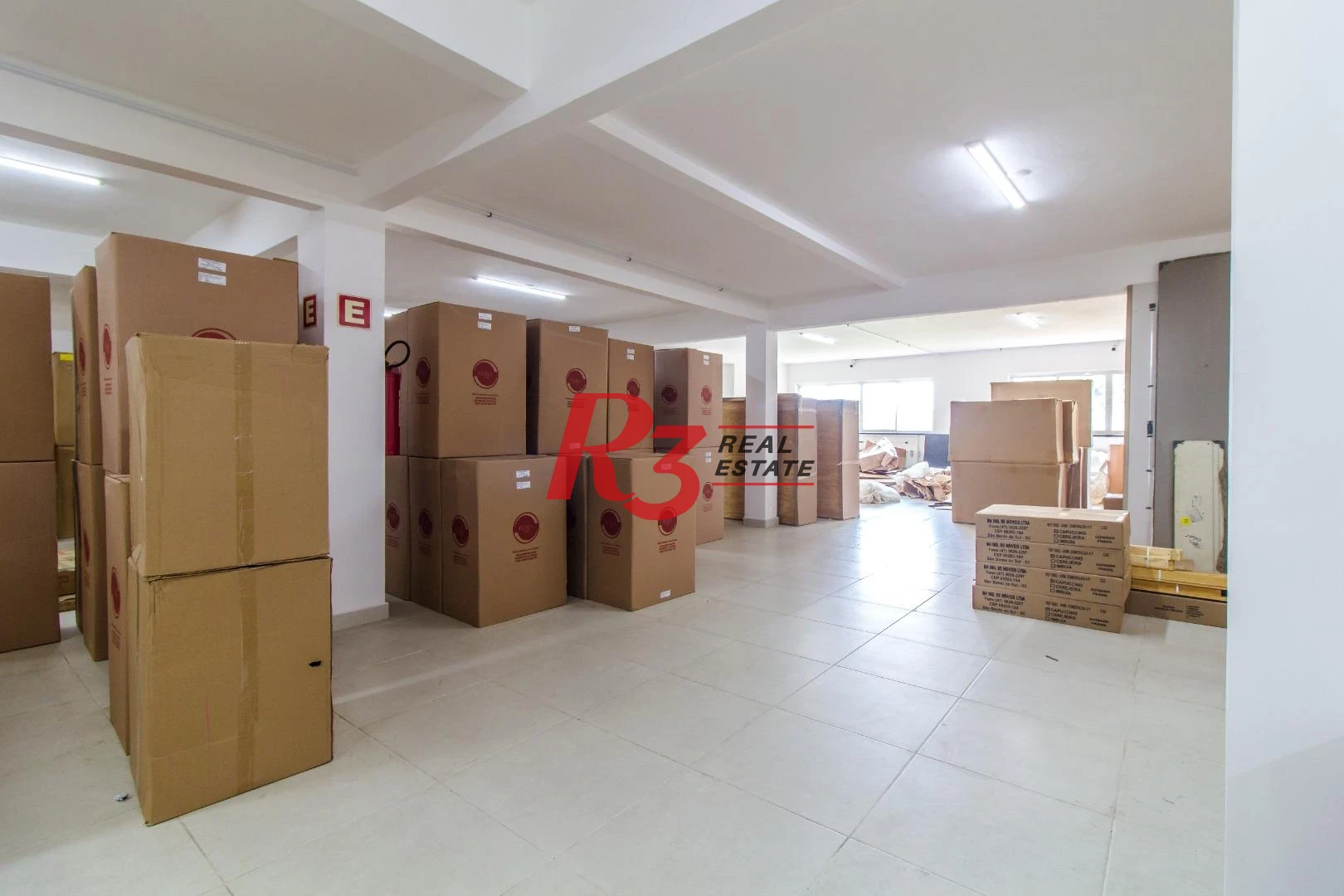 Prédio para alugar, 3000 m² - Centro - Santos/SP