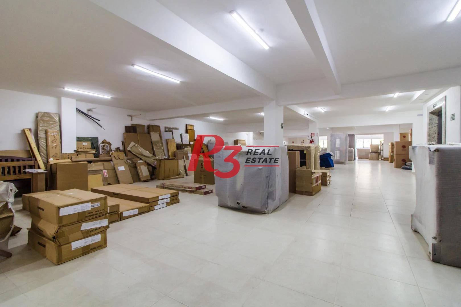 Prédio para alugar, 3000 m² - Centro - Santos/SP