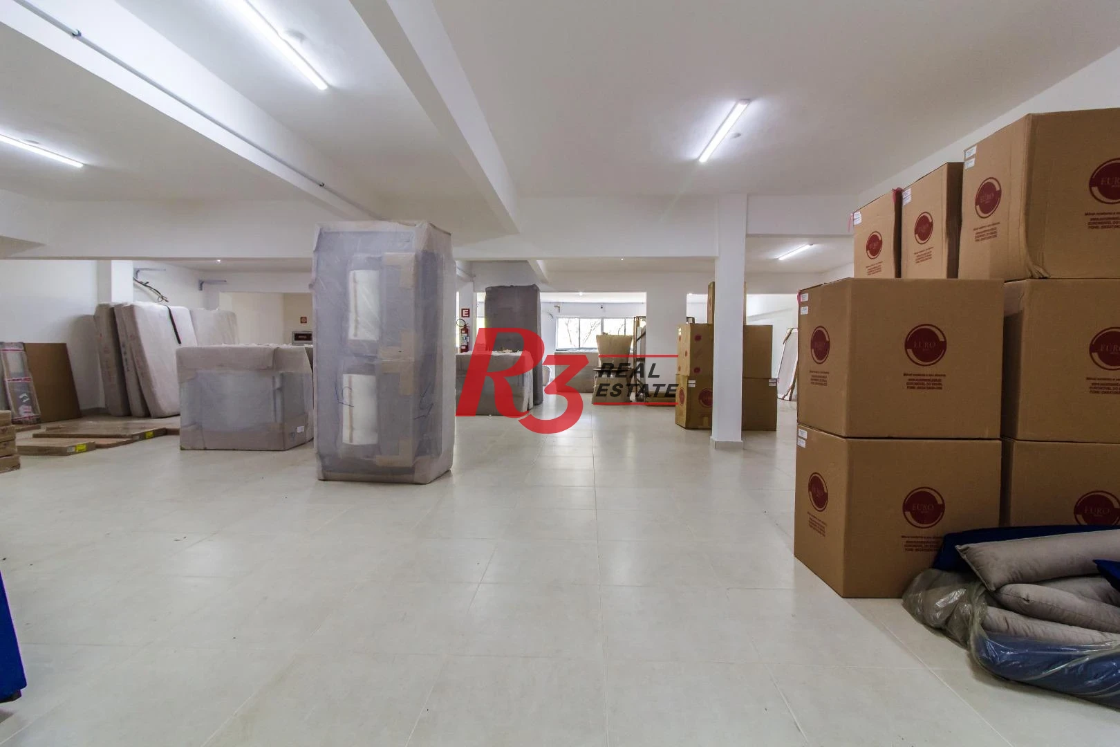 Prédio para alugar, 3000 m² - Centro - Santos/SP