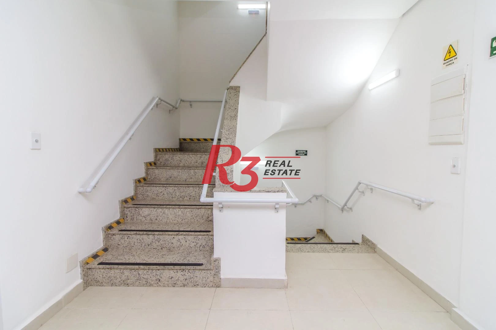 Prédio para alugar, 3000 m² - Centro - Santos/SP