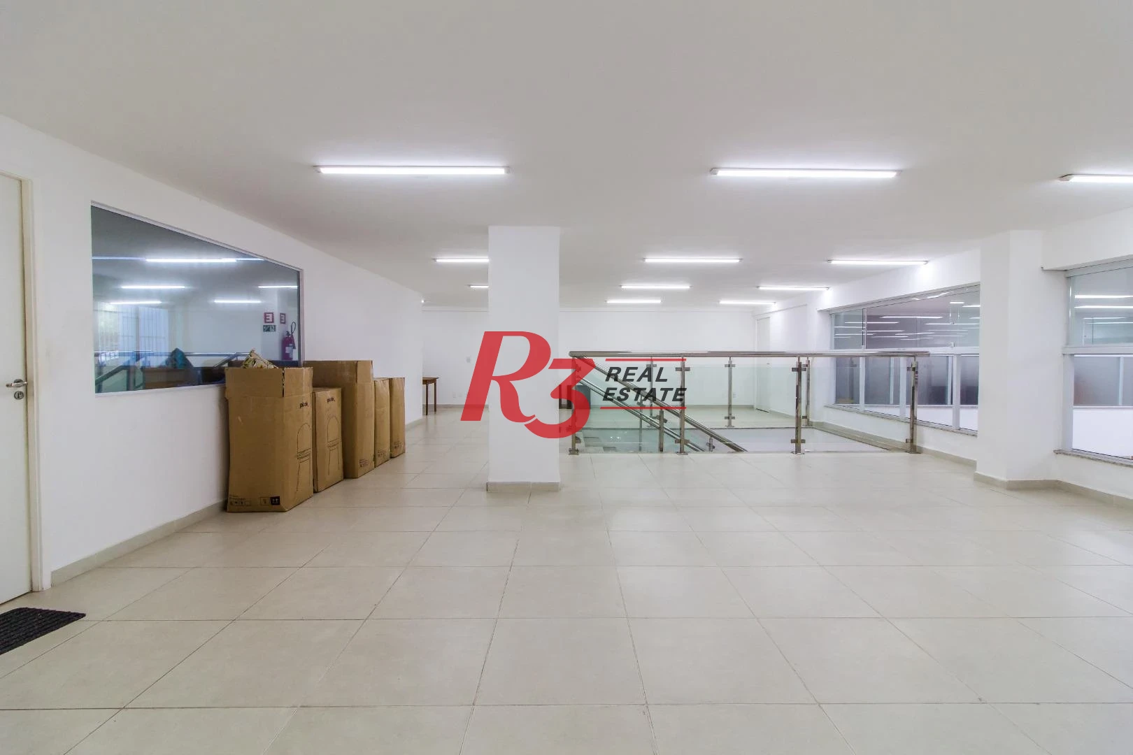 Prédio para alugar, 3000 m² - Centro - Santos/SP