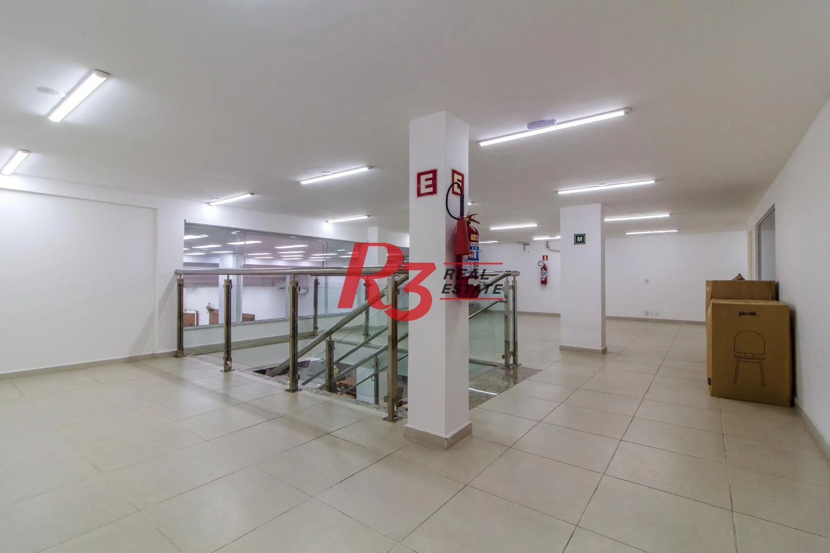 Prédio para alugar, 3000 m² - Centro - Santos/SP