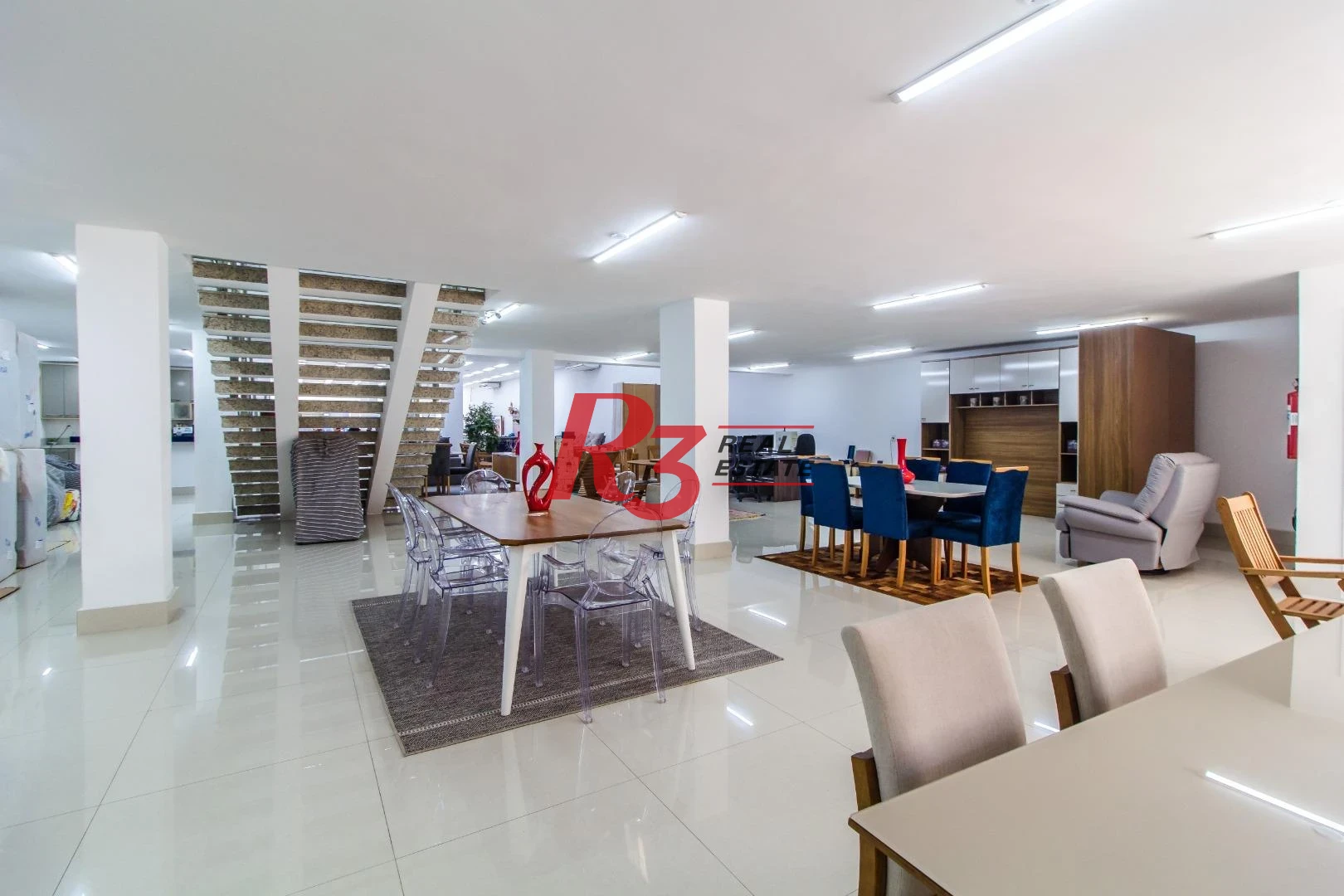 Prédio para alugar, 3000 m² - Centro - Santos/SP