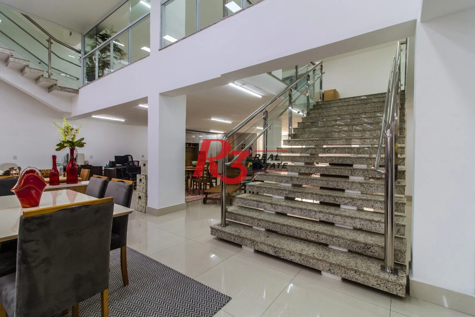 Prédio para alugar, 3000 m² - Centro - Santos/SP