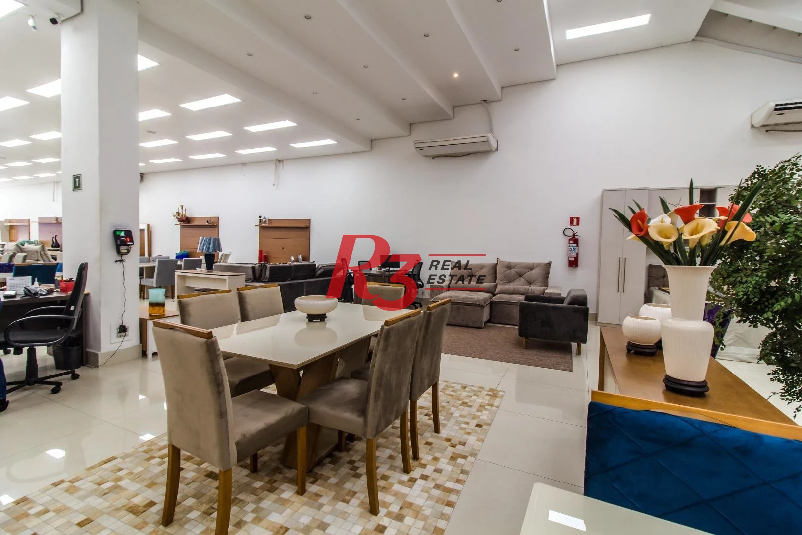Prédio para alugar, 3000 m² - Centro - Santos/SP