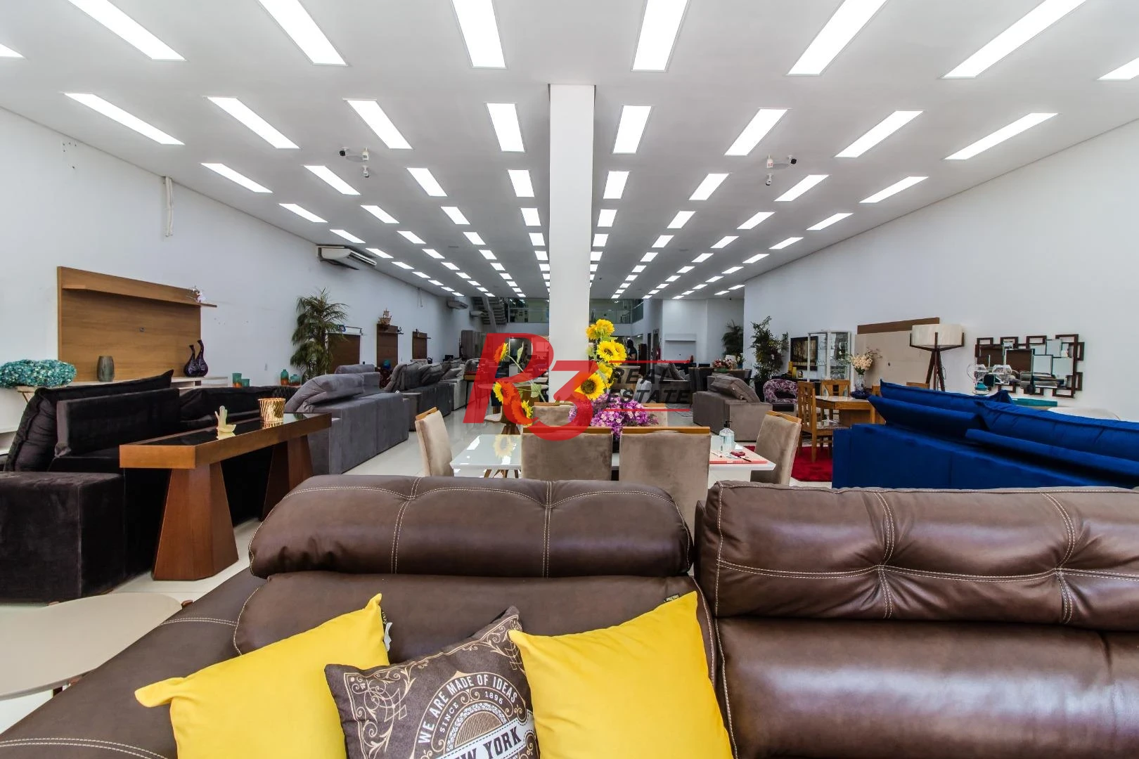 Prédio para alugar, 3000 m² - Centro - Santos/SP