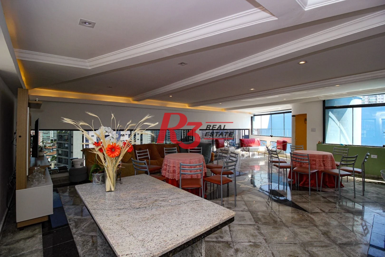Cobertura à venda, 392 m² por R$ 3.000.000,00 - Ponta da Praia - Santos/SP