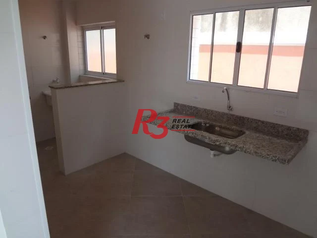 Sobrado de 3 de dormitórios a venda no Catiapoã.