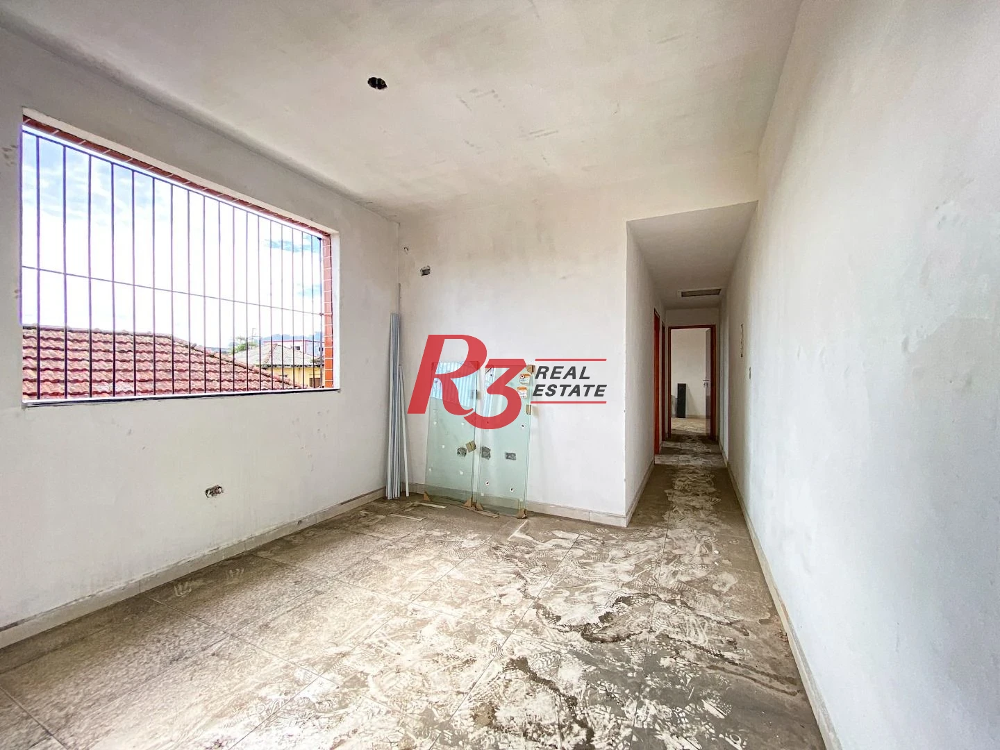 Casa sobreposta alta com 2 dormitórios à venda, 60 m² - Chico de Paula - Santos/SP
