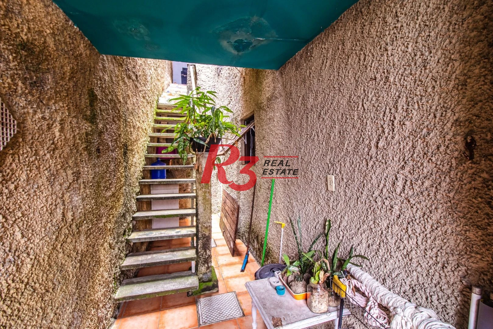 Casa com 3 dormitórios à venda, 350 m² por R$ 750.000,00 - Parque Prainha - São Vicente/SP