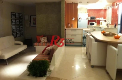 Casa com 4 dormitórios à venda, 250 m²