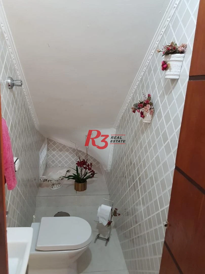Sobrado com 3 dormitórios à venda, 124 m² por R$ 930.000,00 - Mirim - Praia Grande/SP