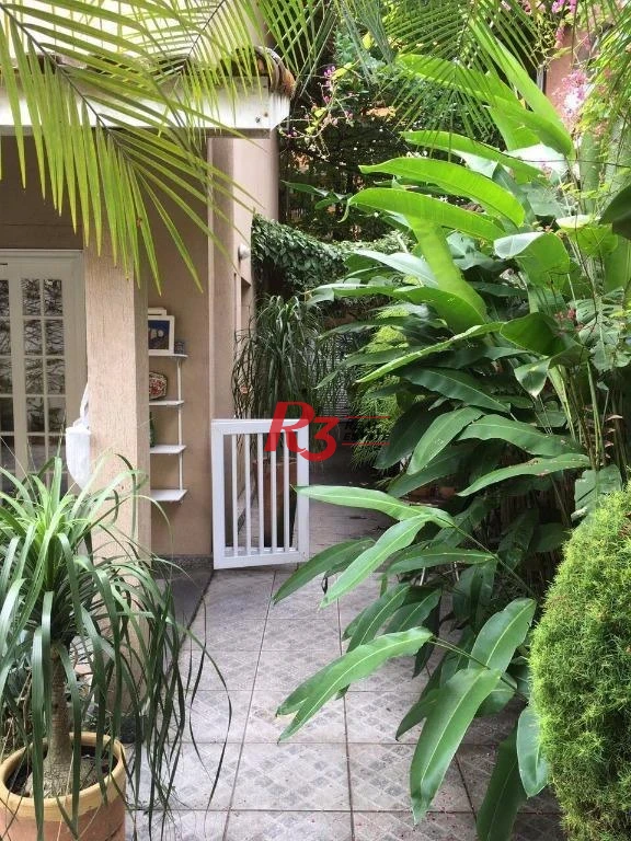 Sobrado com 3 dormitórios à venda, 160 m² - Itararé - São Vicente/SP