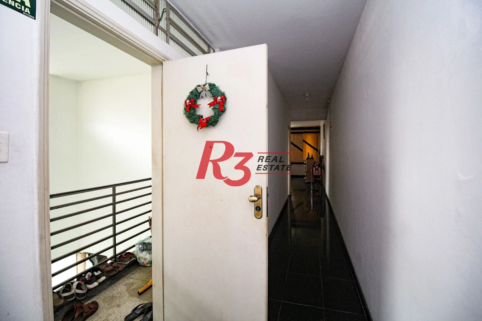 Sobrado à venda, 350 m² por R$ 1.450.000,00 - Encruzilhada - Santos/SP