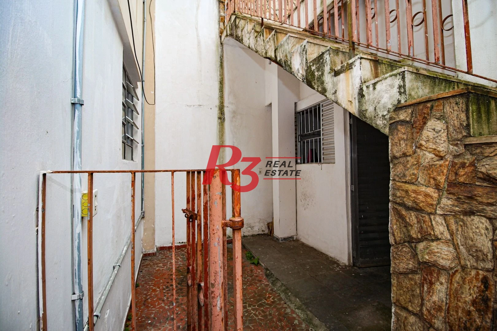 Sobrado à venda, 350 m² por R$ 1.450.000,00 - Encruzilhada - Santos/SP