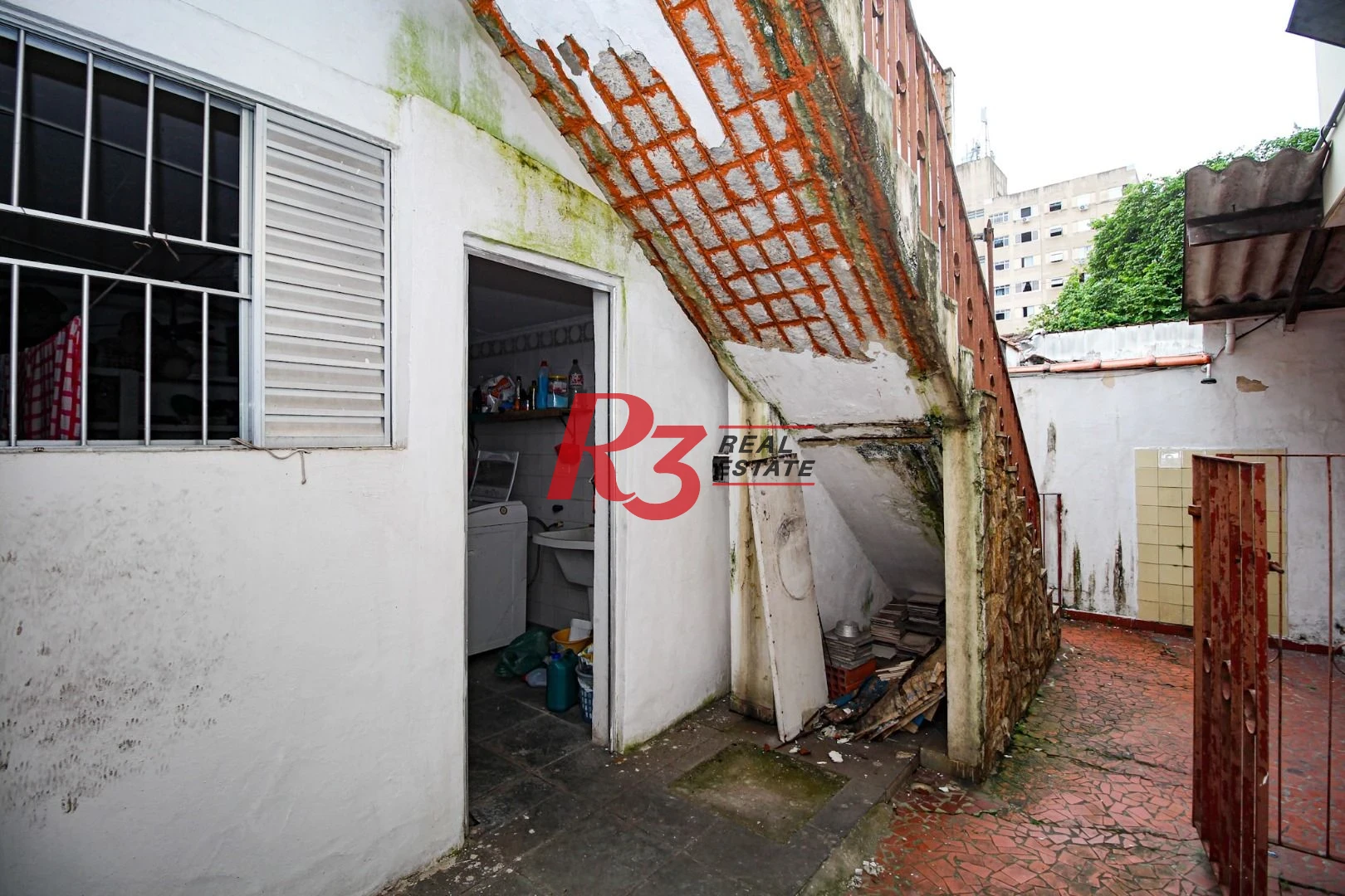Sobrado à venda, 350 m² por R$ 1.450.000,00 - Encruzilhada - Santos/SP