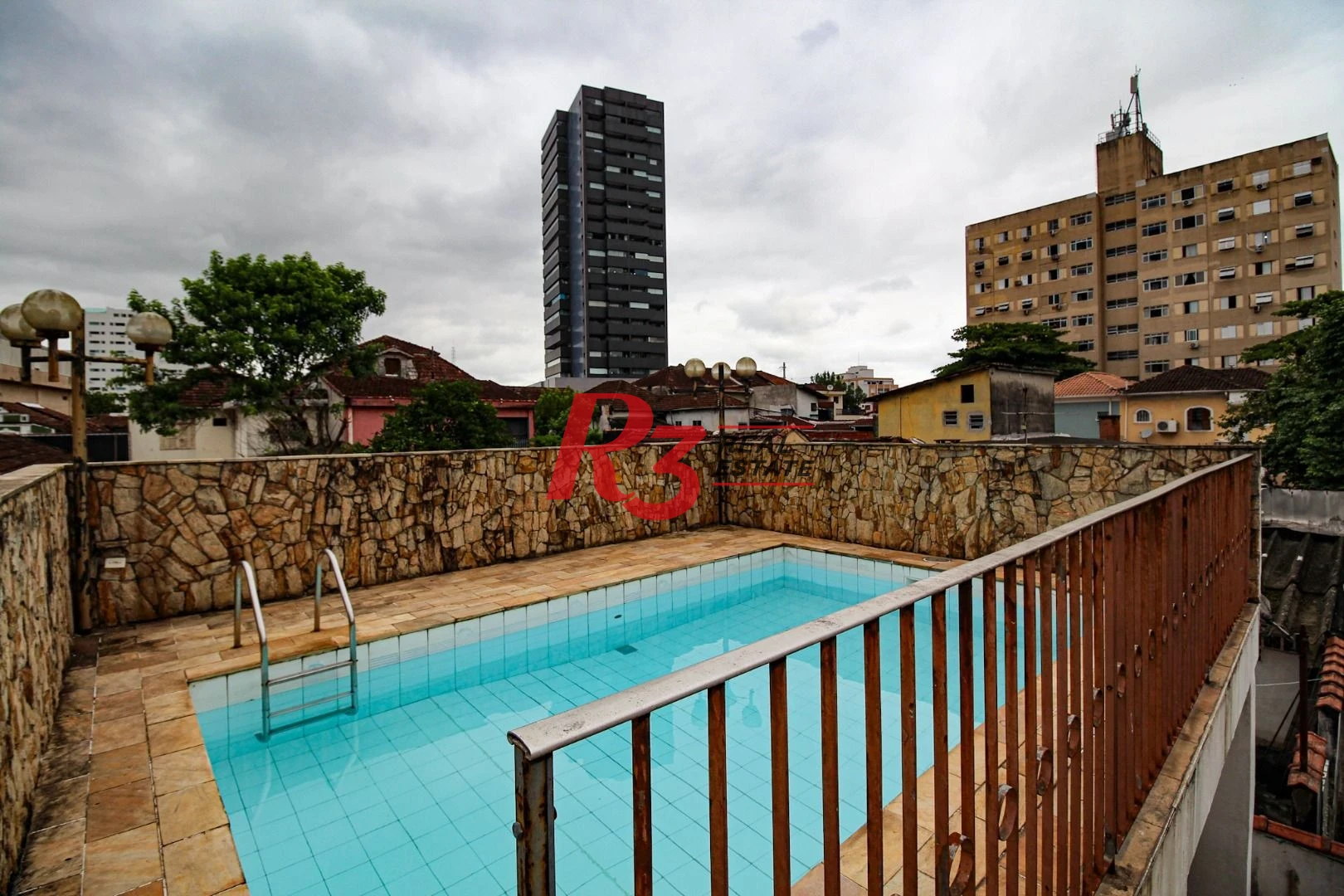 Sobrado à venda, 350 m² por R$ 1.450.000,00 - Encruzilhada - Santos/SP