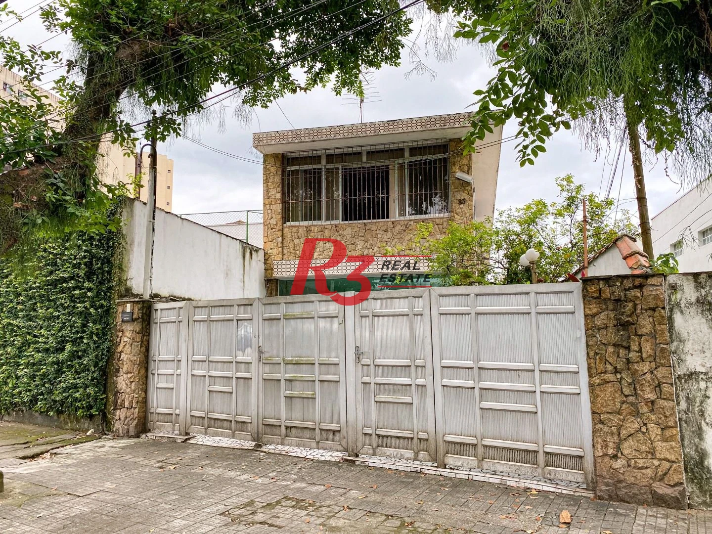 Sobrado à venda, 350 m² por R$ 1.450.000,00 - Encruzilhada - Santos/SP