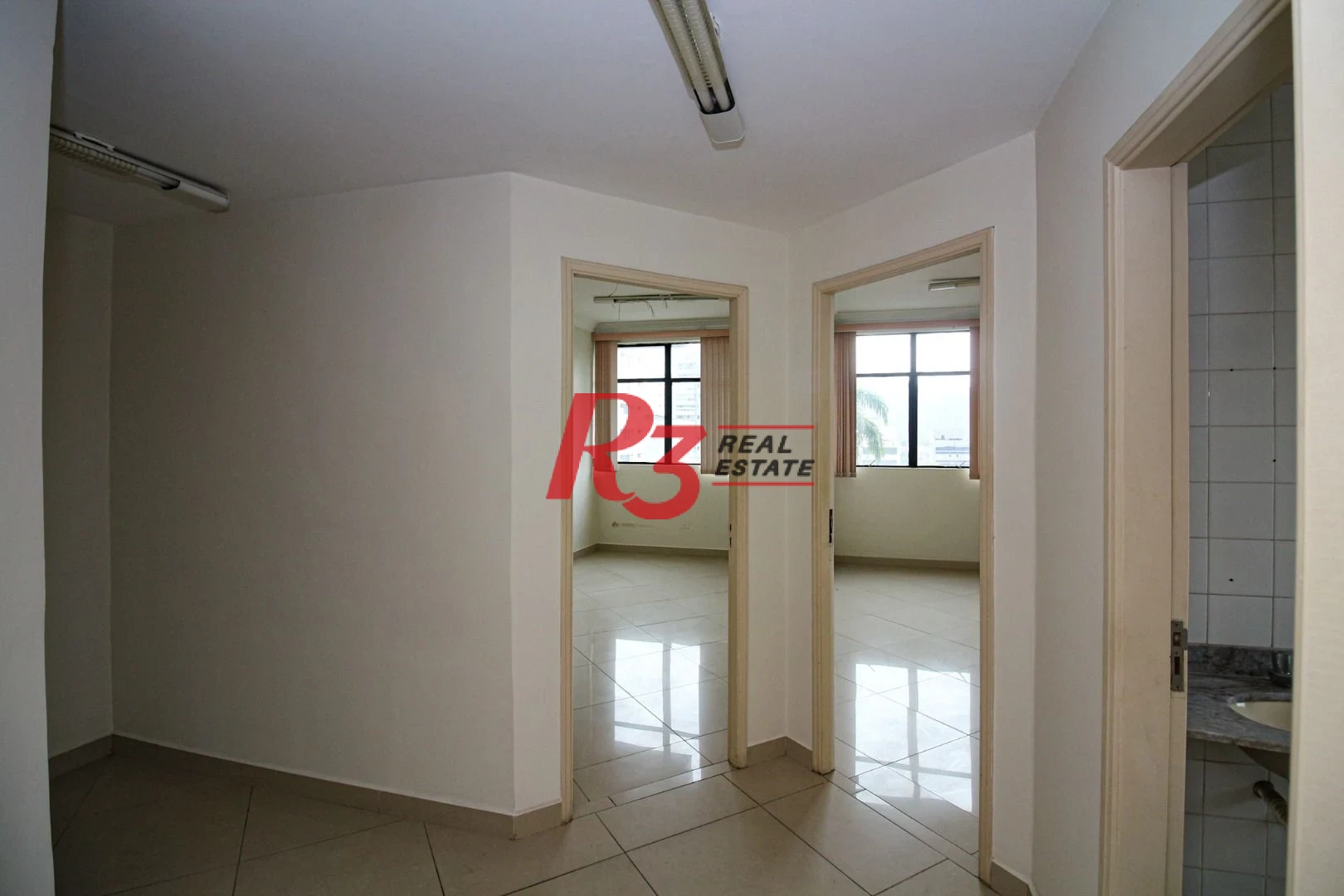 Sala à venda, 122 m² por R$ 800.000,00 - Gonzaga - Santos/SP