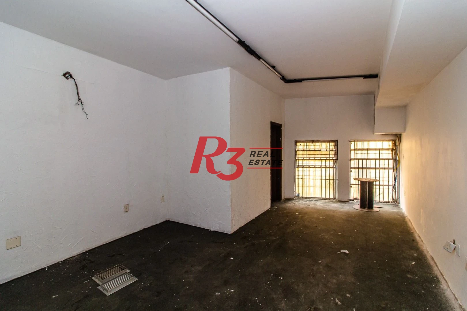 Loja para venda  com 250 m²  - Centro - Santos/SP
