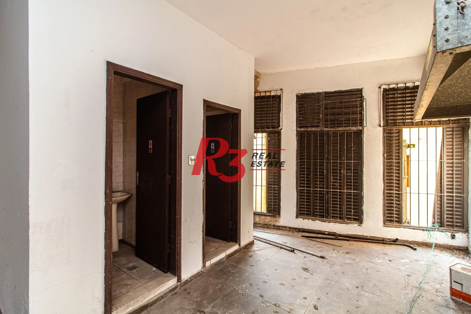 Loja para venda  com 250 m²  - Centro - Santos/SP