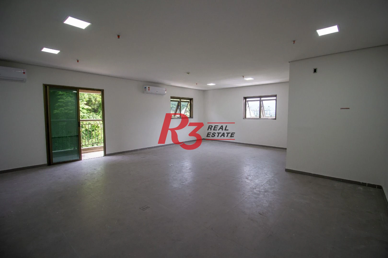 Sala à venda, 66 m² por R$ 319.990,00 - Valongo - Santos/SP