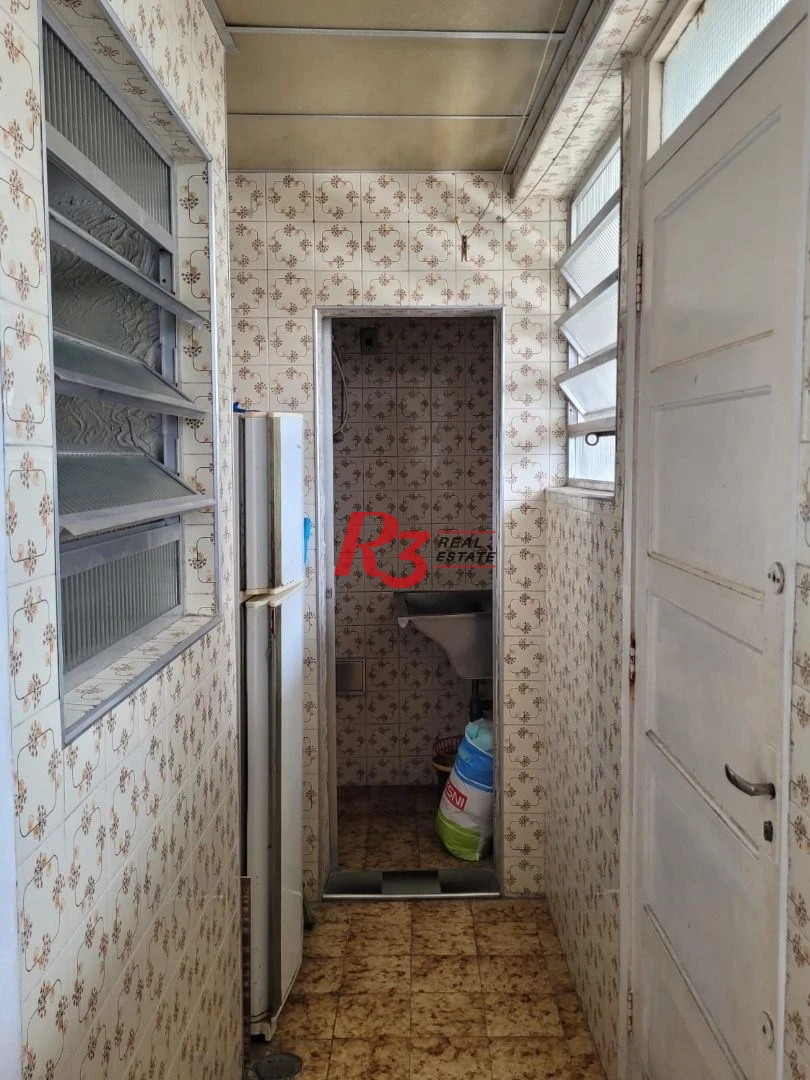 Apartamento com 2 dormitórios à venda, 85 m² por R$ 640.000,00 - Gonzaga - Santos/SP